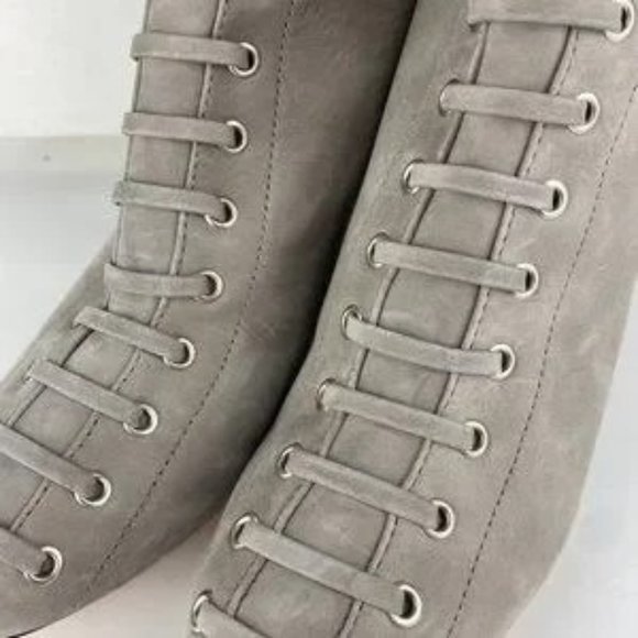 NIB SCHUTZ BRAELYN FRONT LACE SUEDE BOOTIES IN MOUSE/LIGHT GREY SZ:9 NWT - Picture 7 of 16